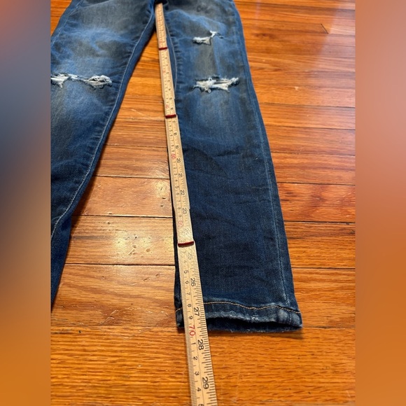 American Eagle Distressed Skinny Jeans - Picture 3 of 6